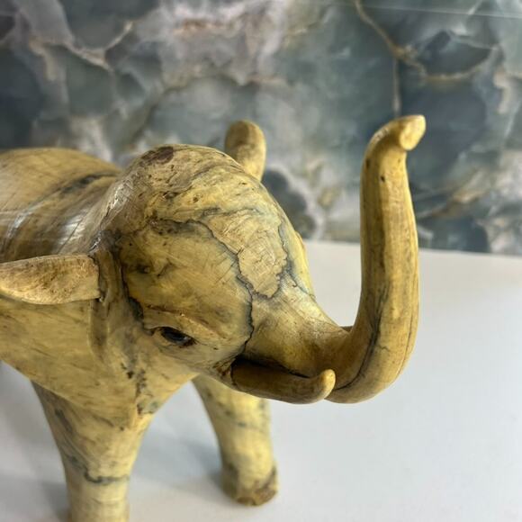 Vintage Crushed Oyster Shell Elephant Figurine 11"x 13" - Picture 7 of 15